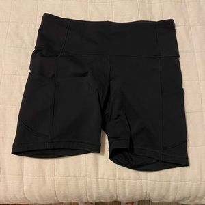 Lululemon Fast and Free short - SIZE 8